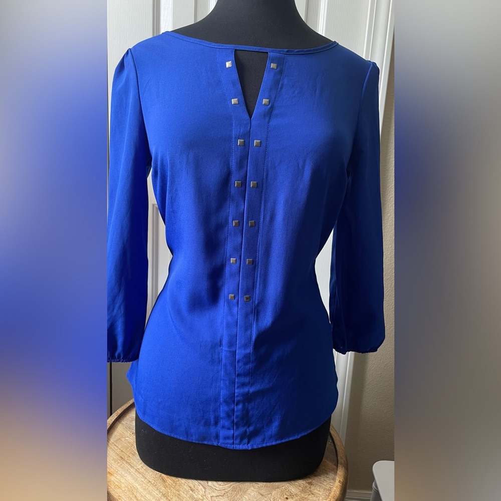 Attention 3/4 Sleeve Top Womens Small Blue Studded Front Lightweight